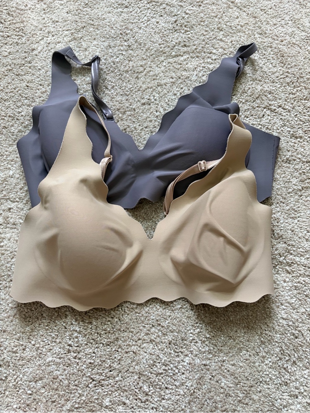 B Tempted Seamless Scalloped-Edge Comfort Bra - Beige and Gray